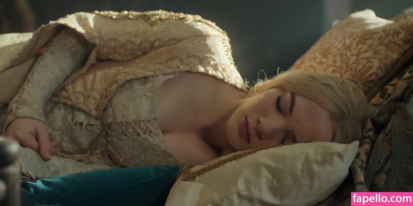 Freya Allan Onlyfans Photo Gallery 