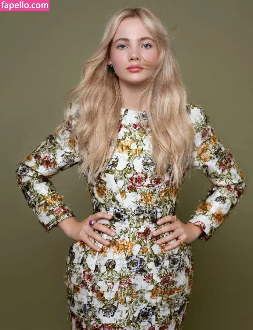 Freya Allan Onlyfans Photo Gallery 