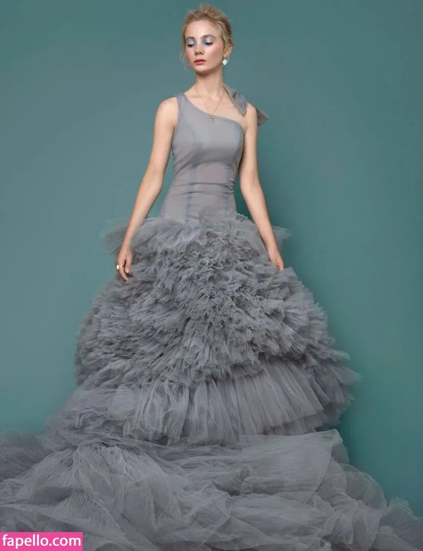 Freya Allan Onlyfans Photo Gallery 