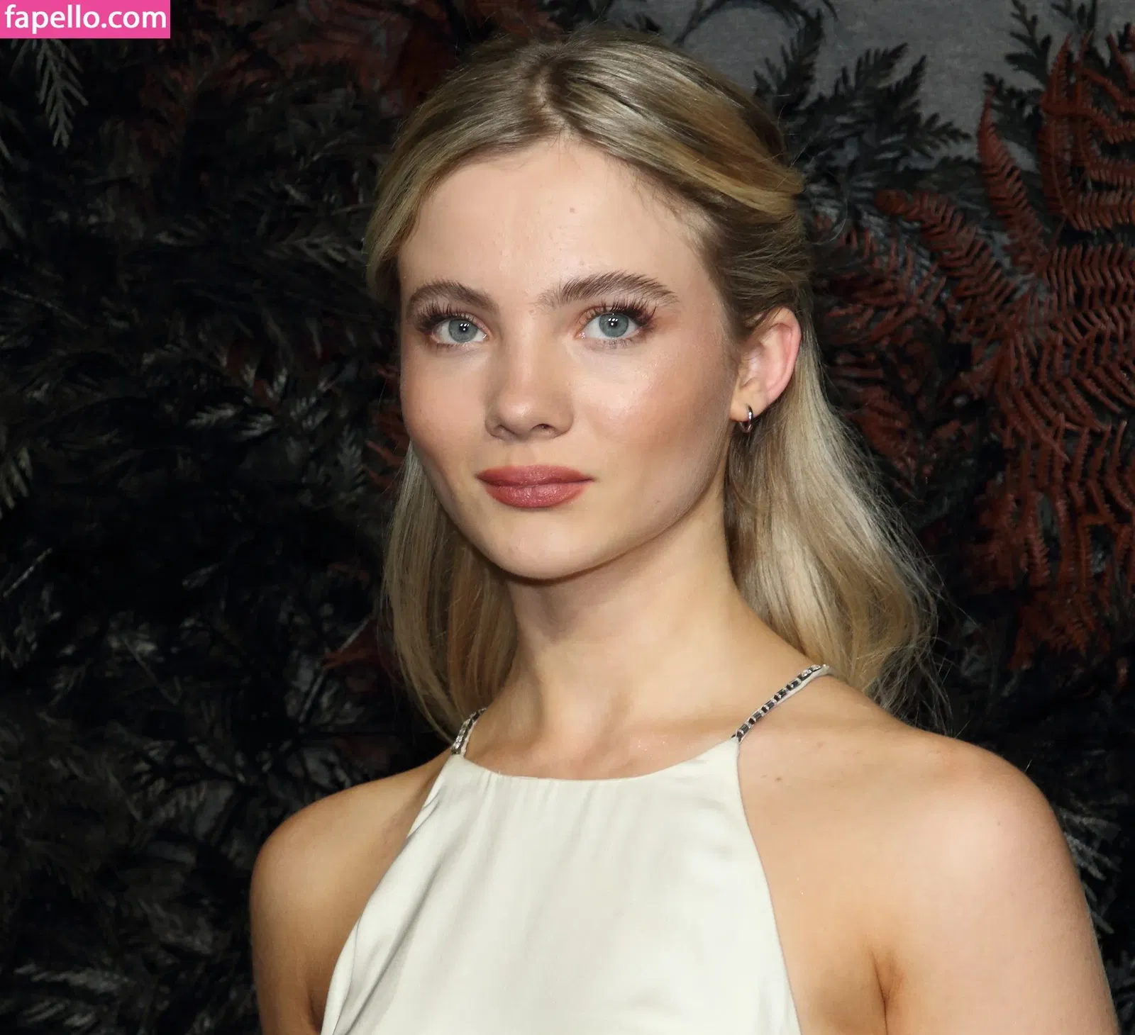 Freya Allan Onlyfans Photo Gallery 