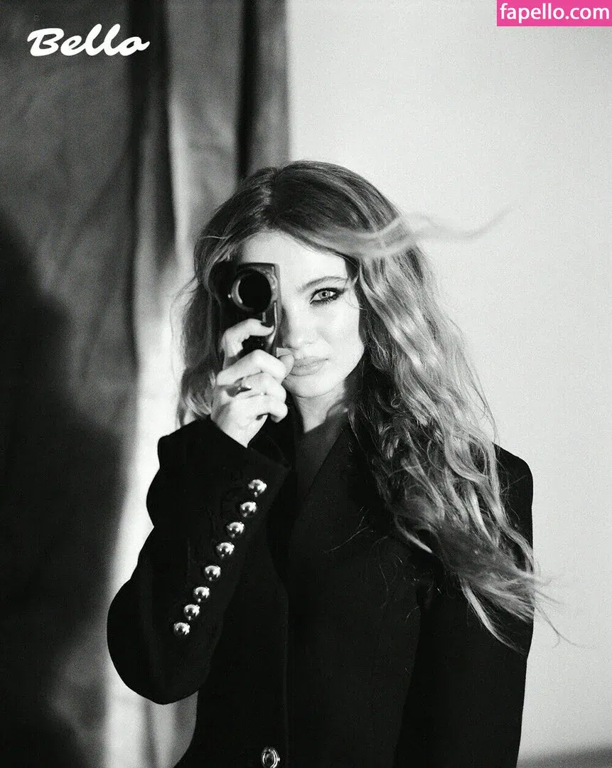 Freya Allan Onlyfans Photo Gallery 