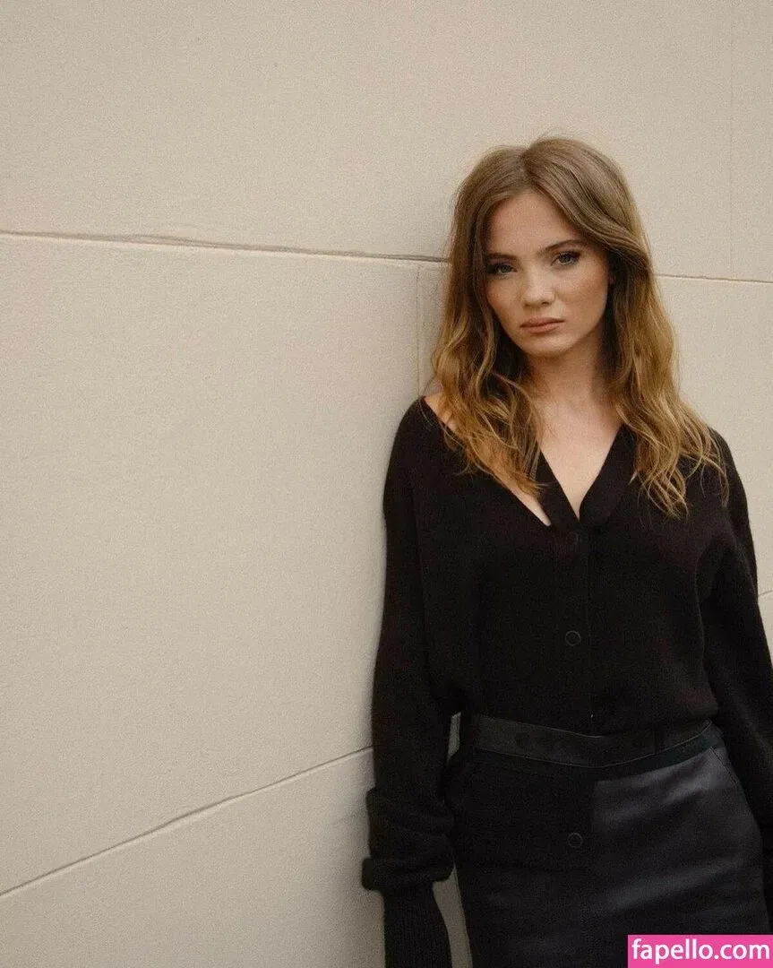 Freya Allan Onlyfans Photo Gallery 