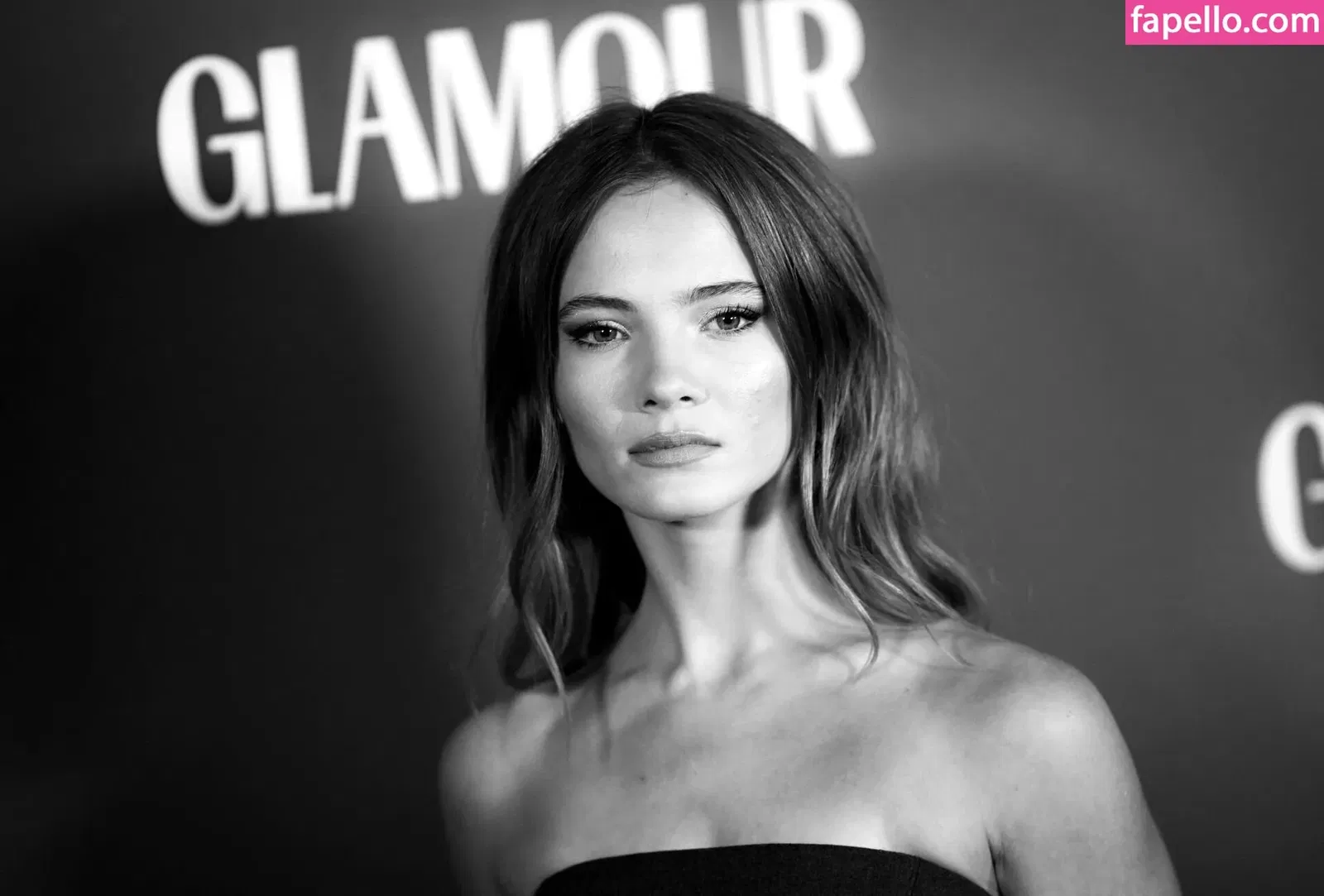 Freya Allan Onlyfans Photo Gallery 