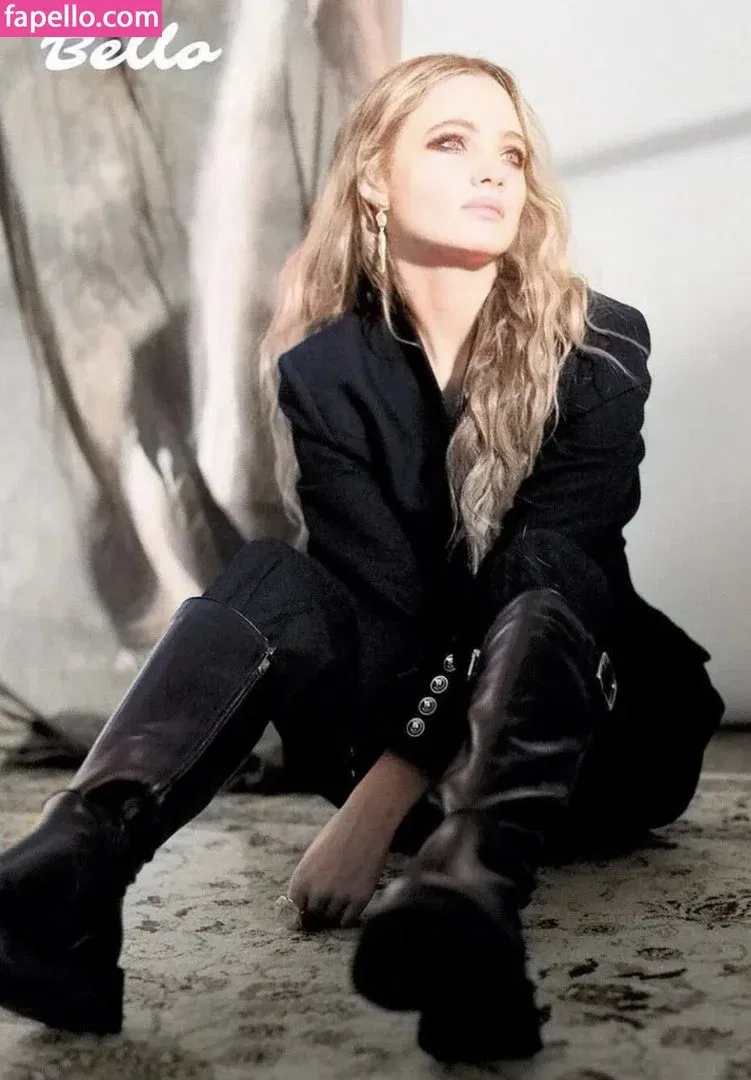 Freya Allan Onlyfans Photo Gallery 