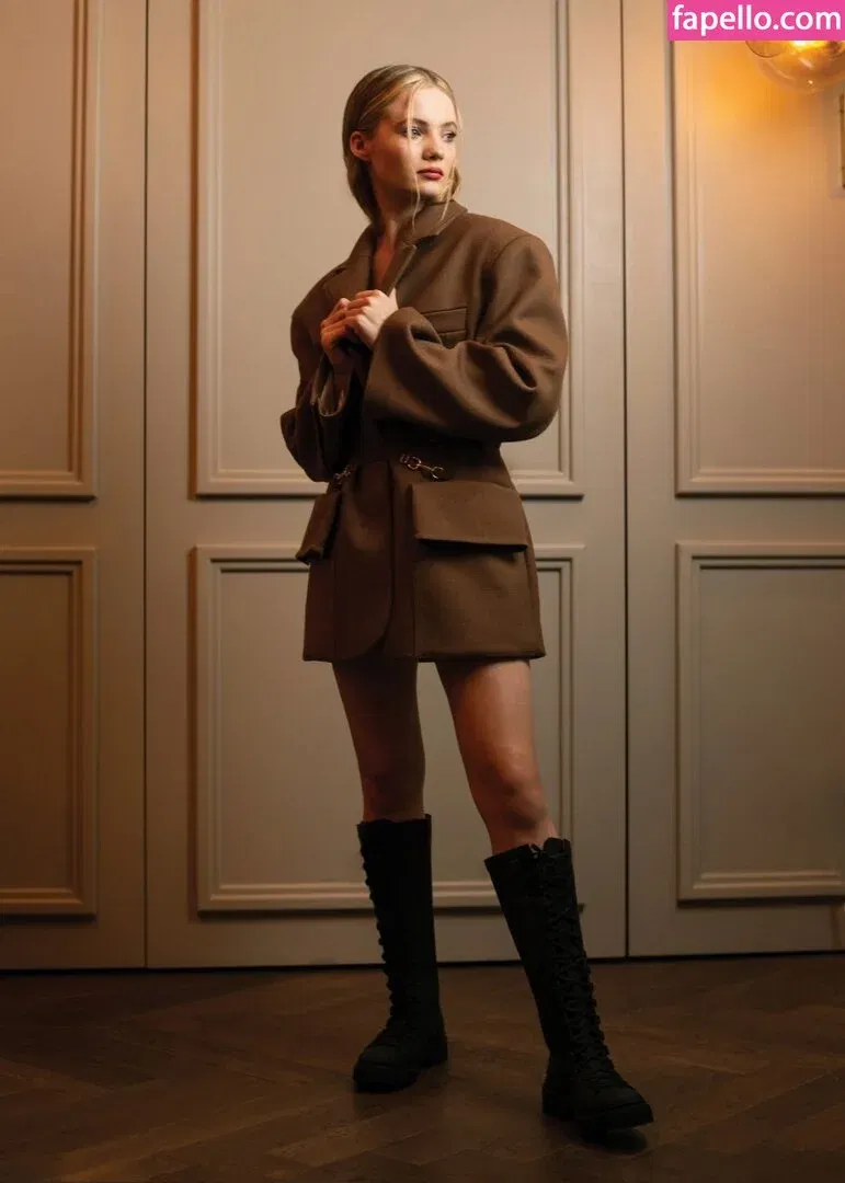 Freya Allan Onlyfans Photo Gallery 