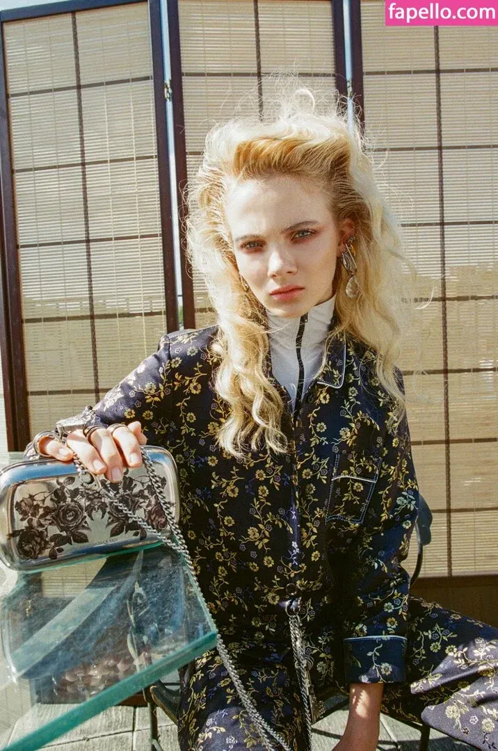 Freya Allan Onlyfans Photo Gallery 