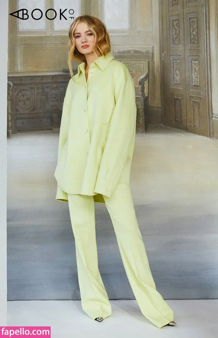 Freya Allan Onlyfans Photo Gallery 