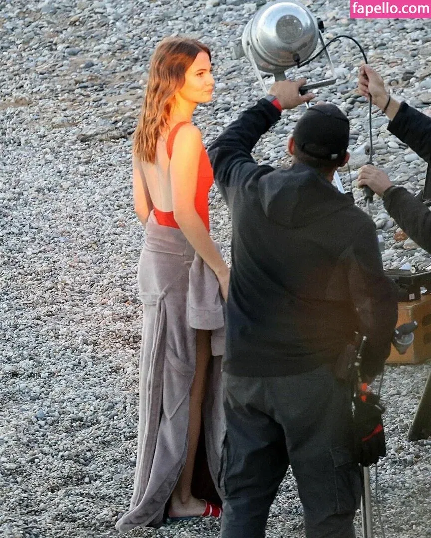 Freya Allan Onlyfans Photo Gallery 