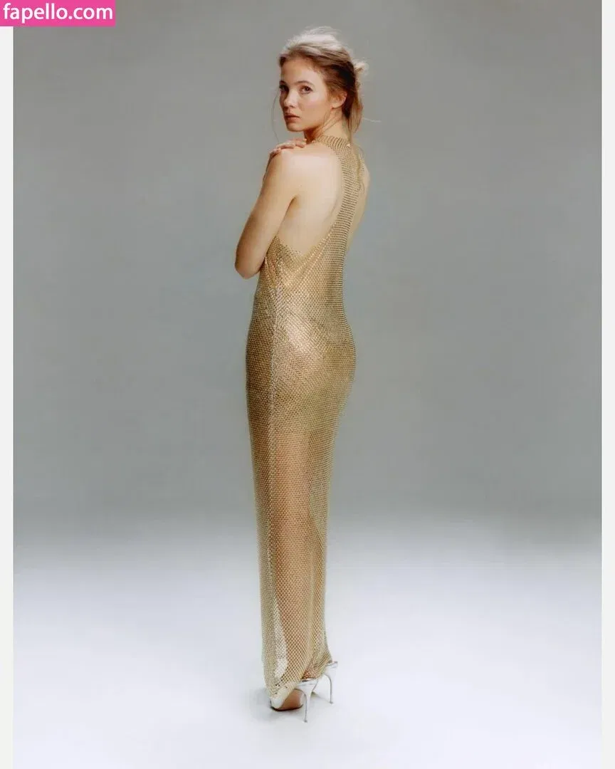 Freya Allan Onlyfans Photo Gallery 