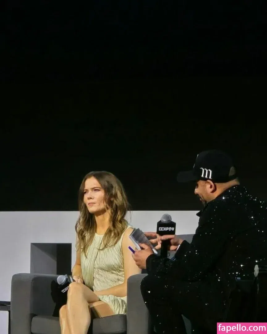 Freya Allan Onlyfans Photo Gallery 