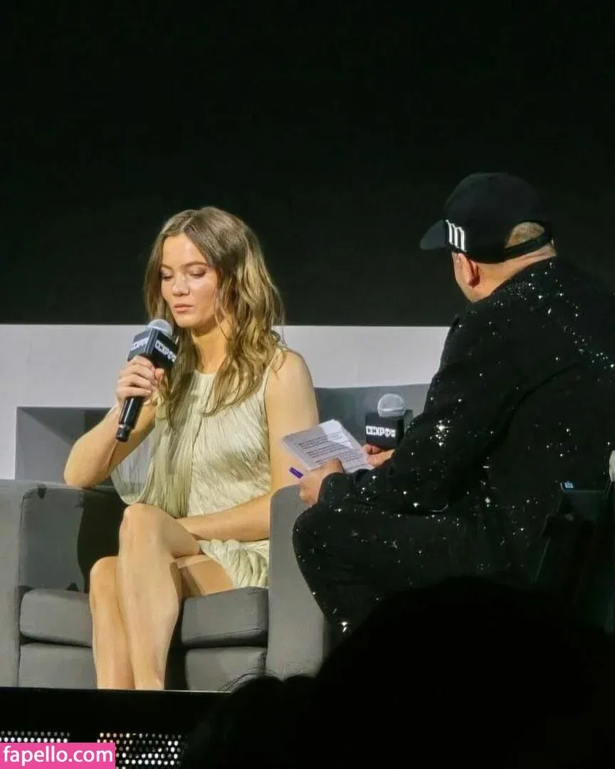 Freya Allan Onlyfans Photo Gallery 