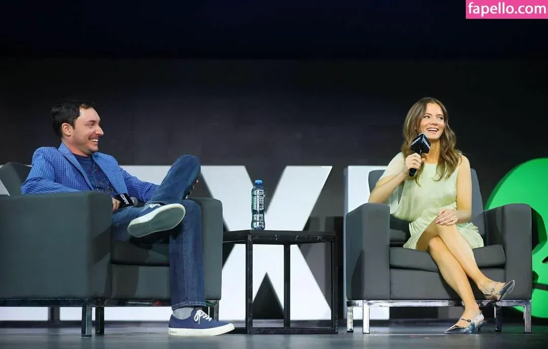 Freya Allan Onlyfans Photo Gallery 