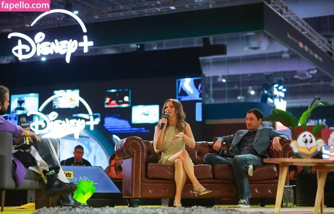 Freya Allan Onlyfans Photo Gallery 