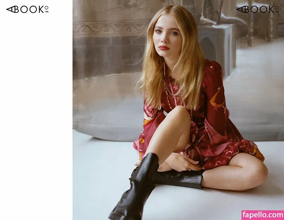 Freya Allan Onlyfans Photo Gallery 