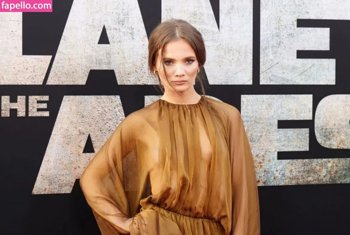 Freya Allan Onlyfans Photo Gallery 