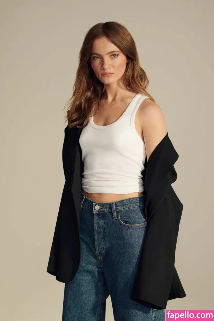 Freya Allan Onlyfans Photo Gallery 