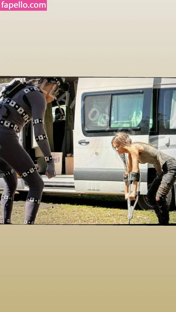 Freya Allan Onlyfans Photo Gallery 