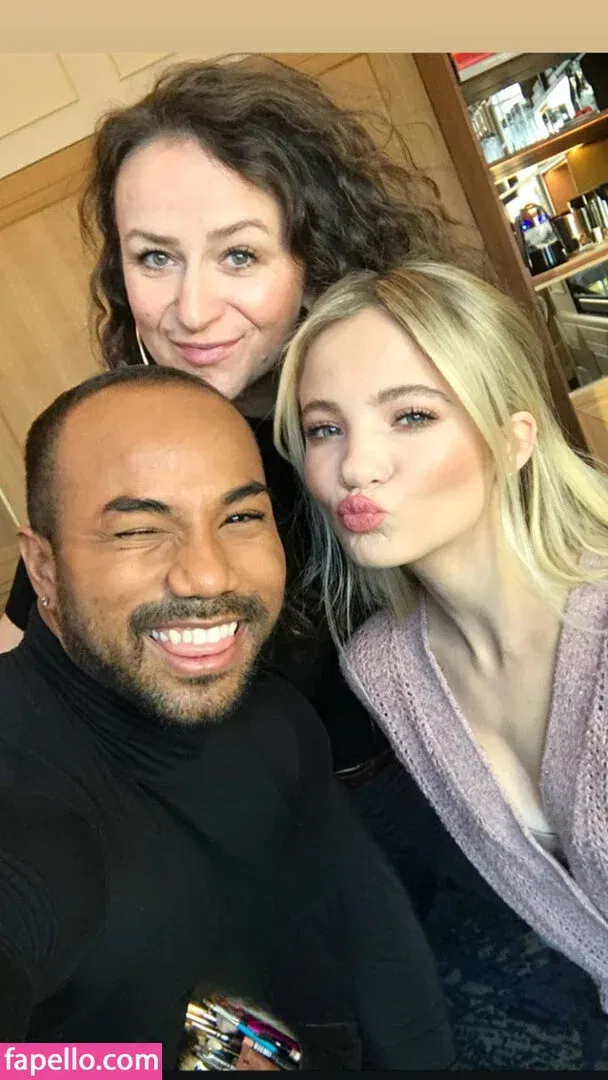 Freya Allan Onlyfans Photo Gallery 