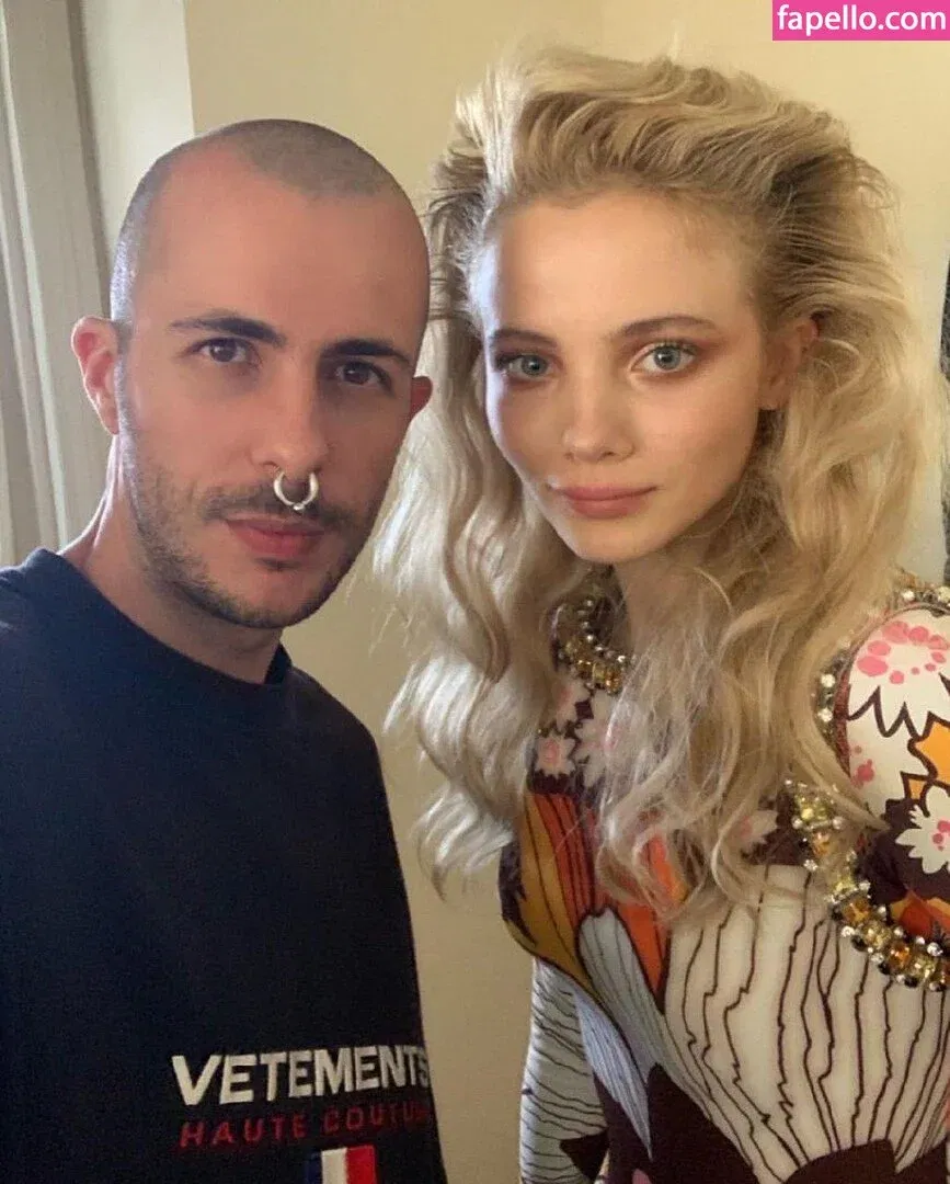 Freya Allan Onlyfans Photo Gallery 