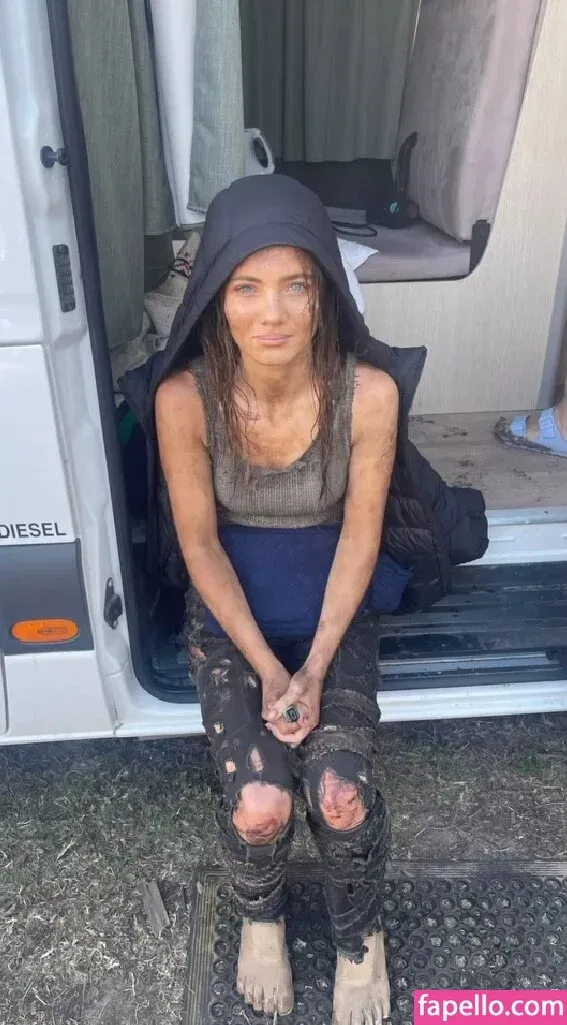 Freya Allan Onlyfans Photo Gallery 