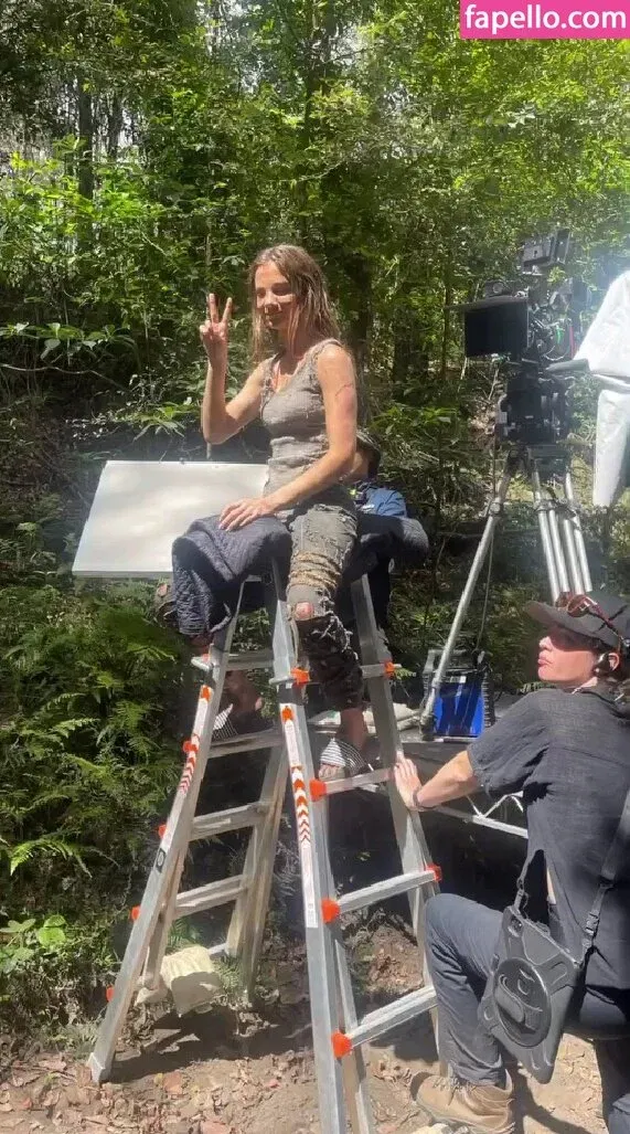 Freya Allan Onlyfans Photo Gallery 