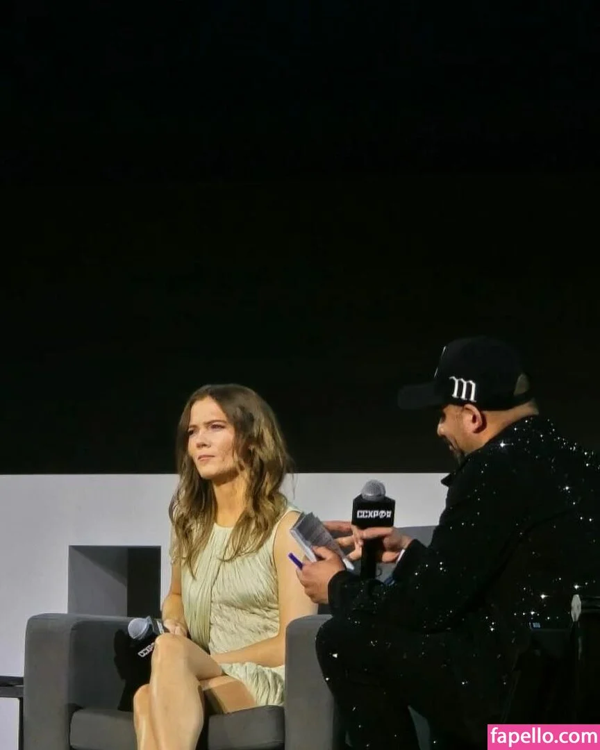 Freya Allan Onlyfans Photo Gallery 