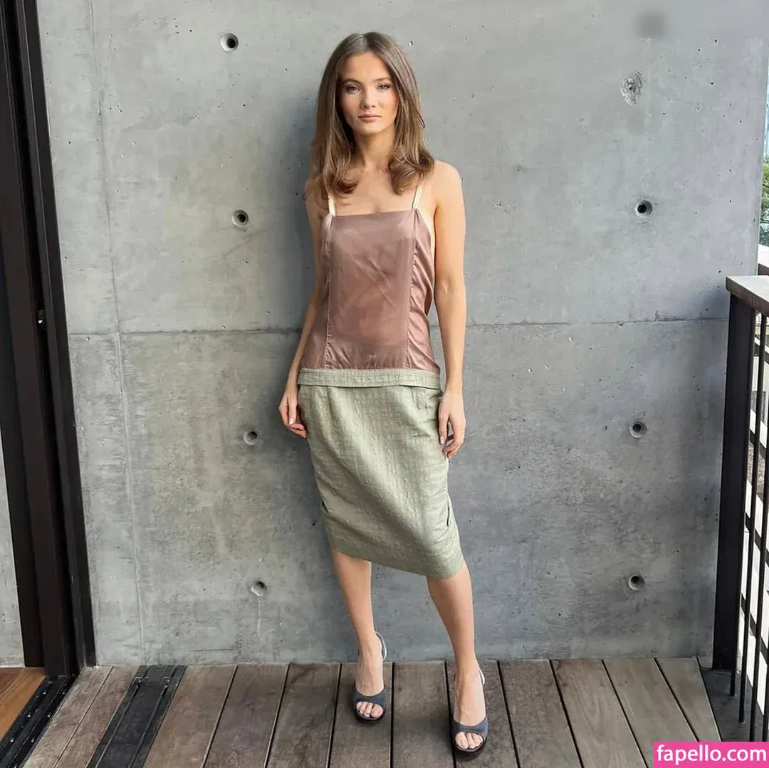 Freya Allan Onlyfans Photo Gallery 