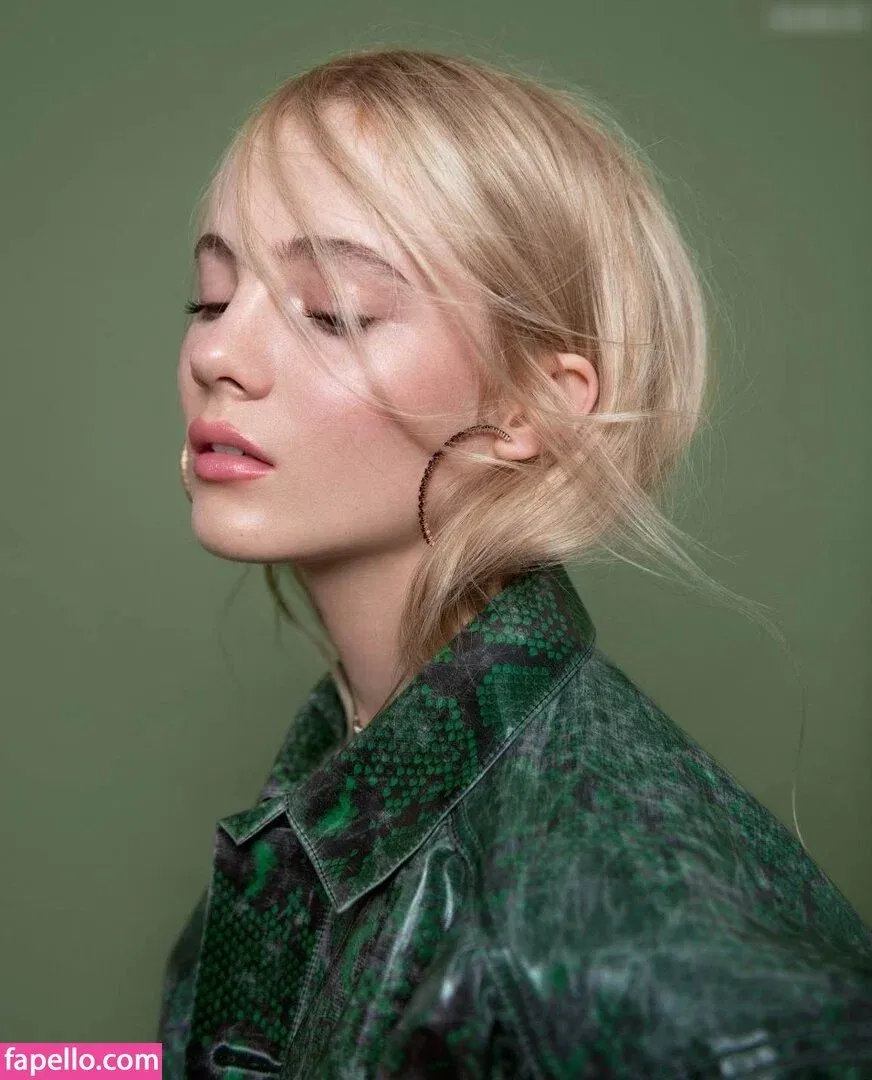 Freya Allan Onlyfans Photo Gallery 