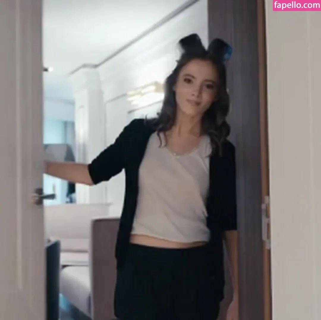 Freya Allan Onlyfans Photo Gallery 