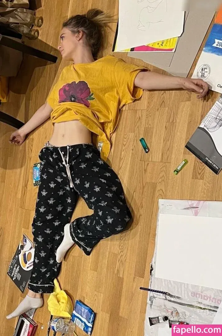 Freya Allan Onlyfans Photo Gallery 