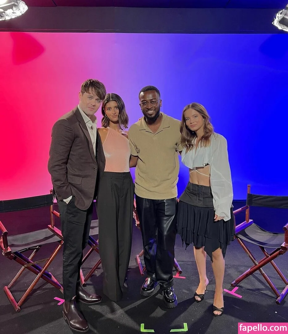 Freya Allan Onlyfans Photo Gallery 