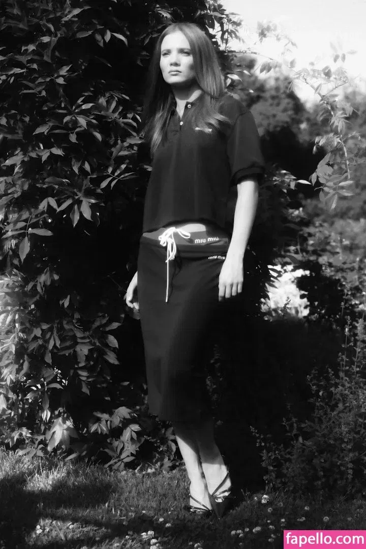 Freya Allan Onlyfans Photo Gallery 