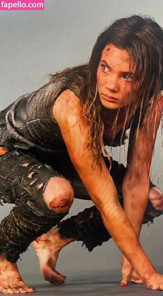 Freya Allan Onlyfans Photo Gallery 