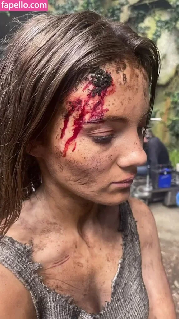 Freya Allan Onlyfans Photo Gallery 