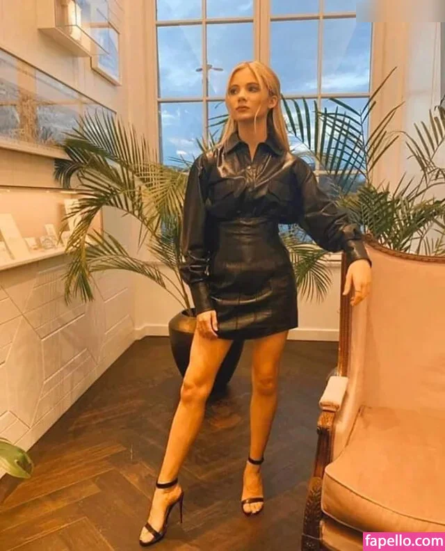 Freya Allan Onlyfans Photo Gallery 