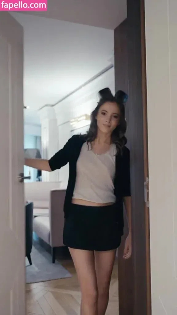 Freya Allan Onlyfans Photo Gallery 