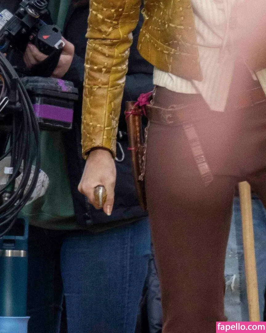 Freya Allan Onlyfans Photo Gallery 