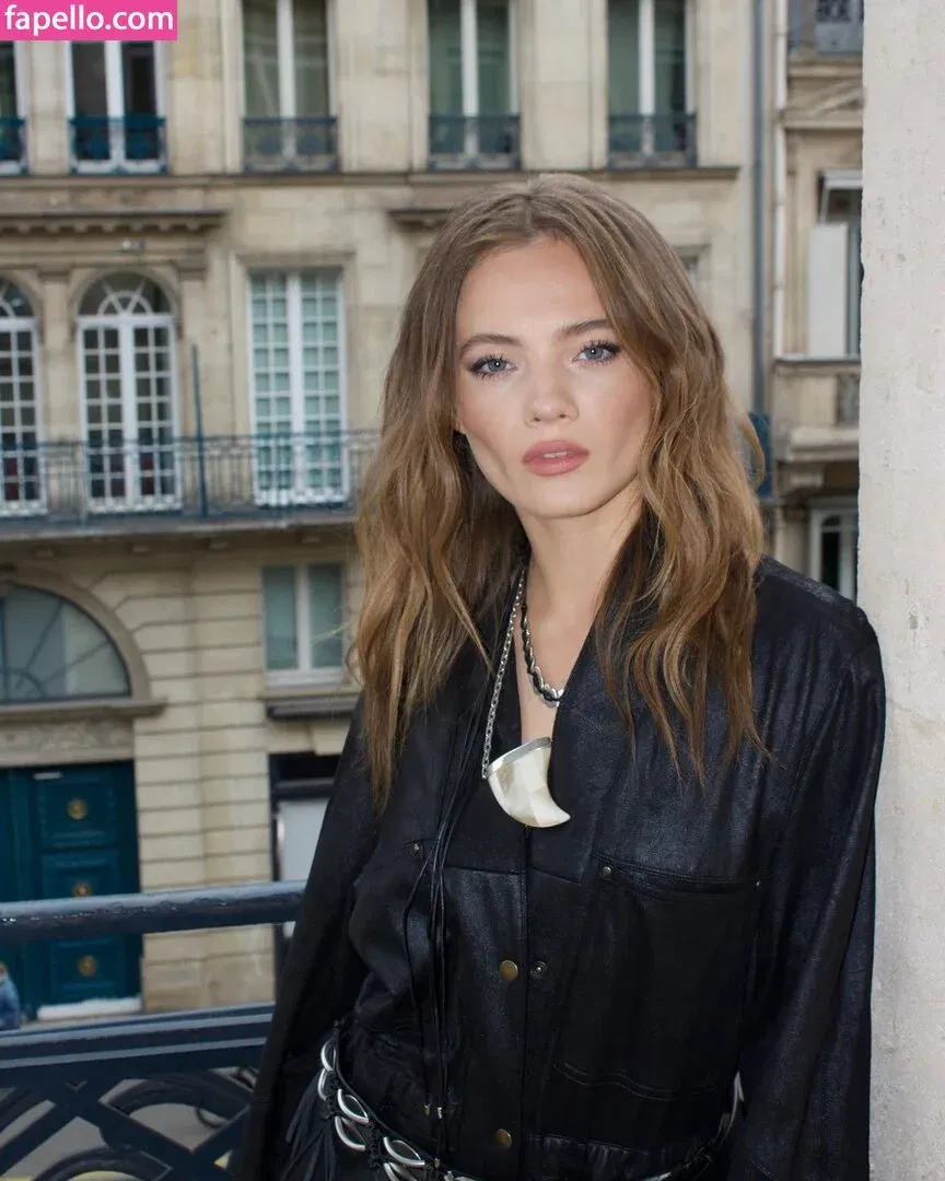 Freya Allan Onlyfans Photo Gallery 