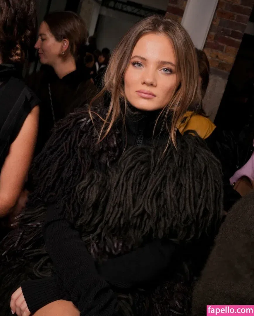 Freya Allan Onlyfans Photo Gallery 