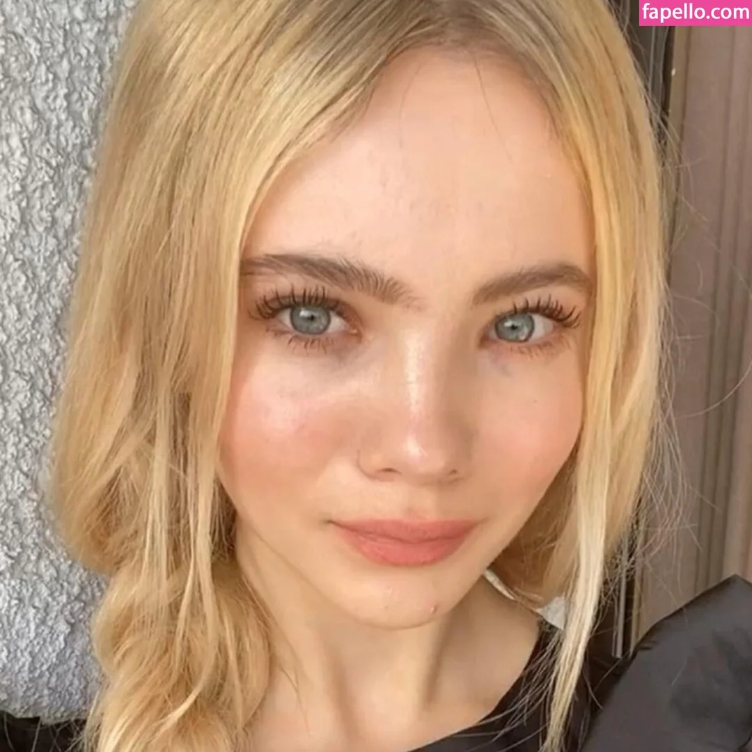 Freya Allan Onlyfans Photo Gallery 