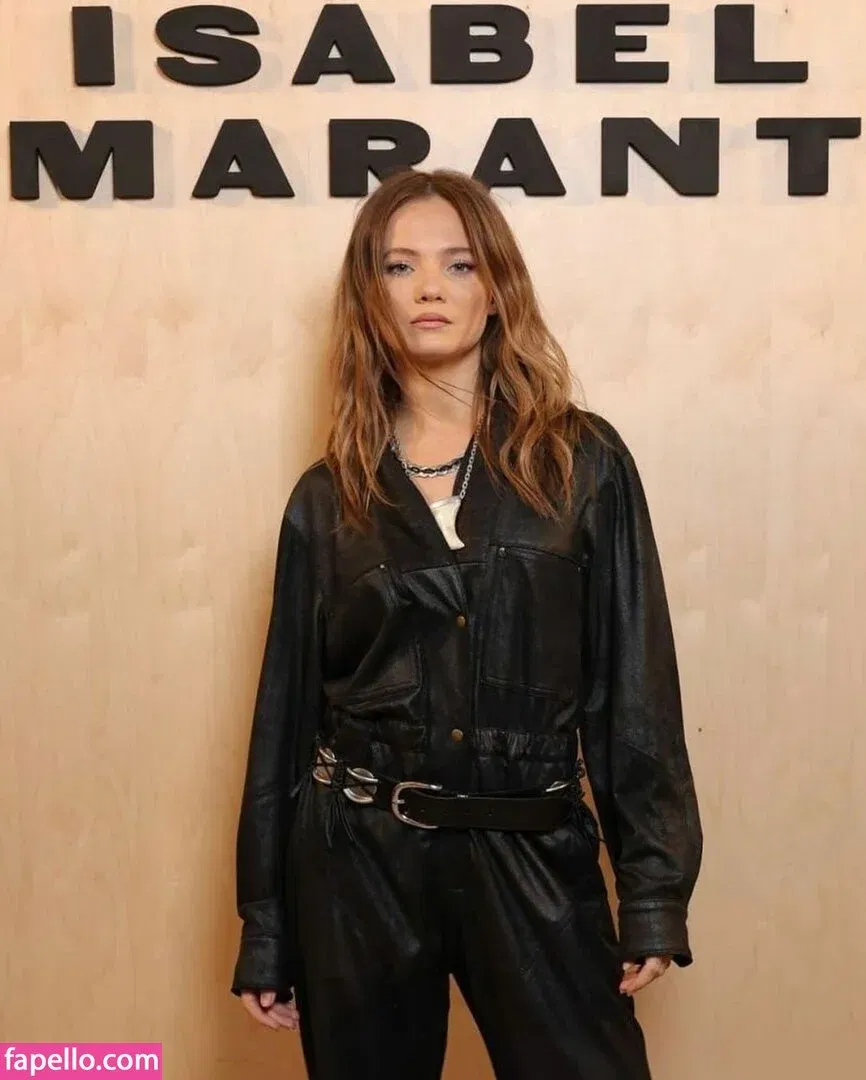 Freya Allan Onlyfans Photo Gallery 