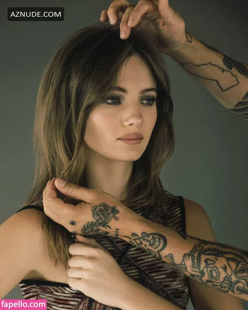 Freya Allan Onlyfans Photo Gallery 