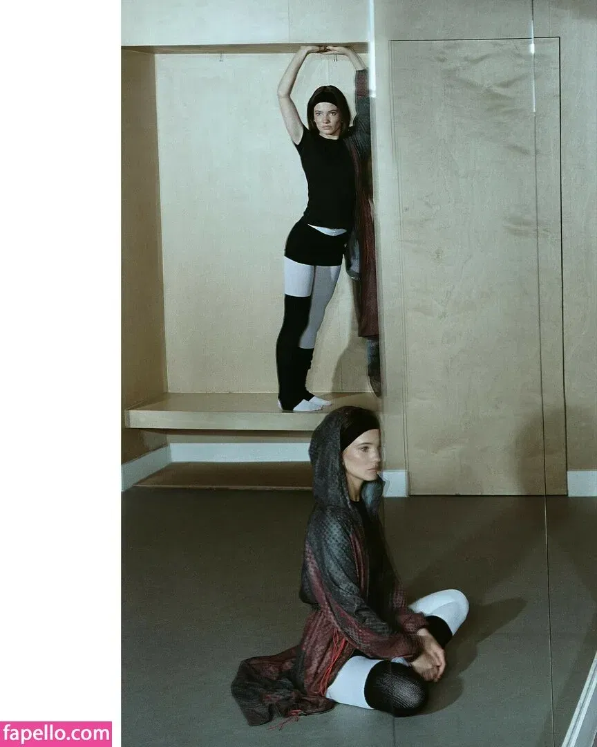 Freya Allan Onlyfans Photo Gallery 