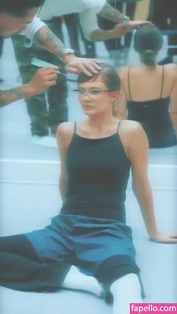 Freya Allan Onlyfans Photo Gallery 