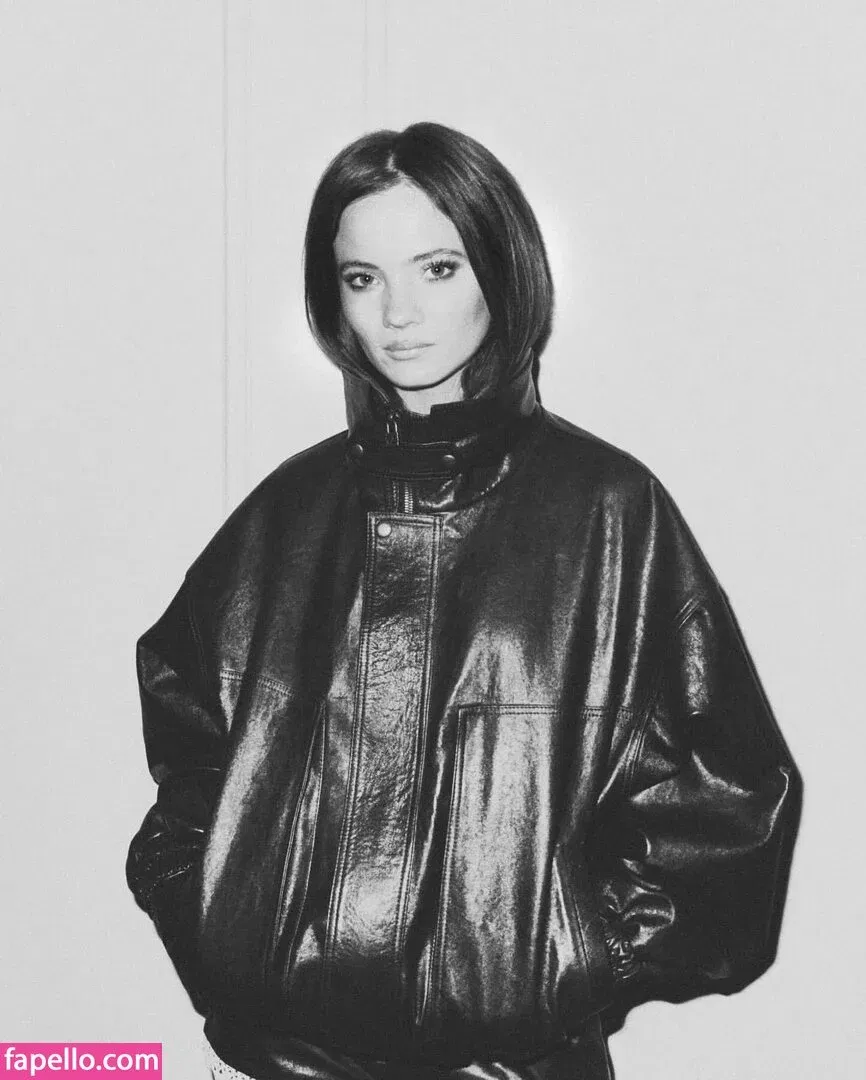 Freya Allan Onlyfans Photo Gallery 