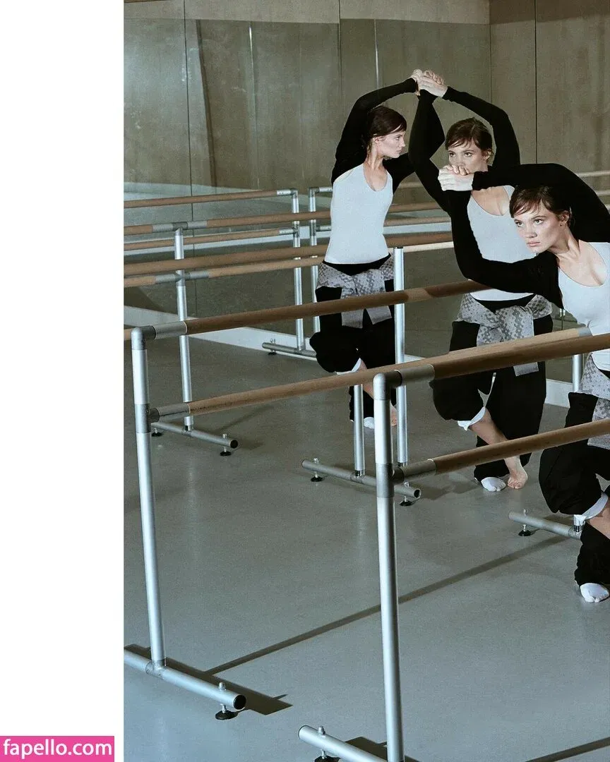 Freya Allan Onlyfans Photo Gallery 