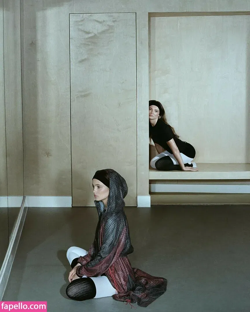 Freya Allan Onlyfans Photo Gallery 