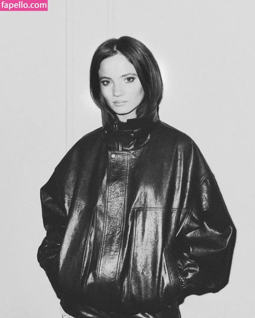 Freya Allan Onlyfans Photo Gallery 