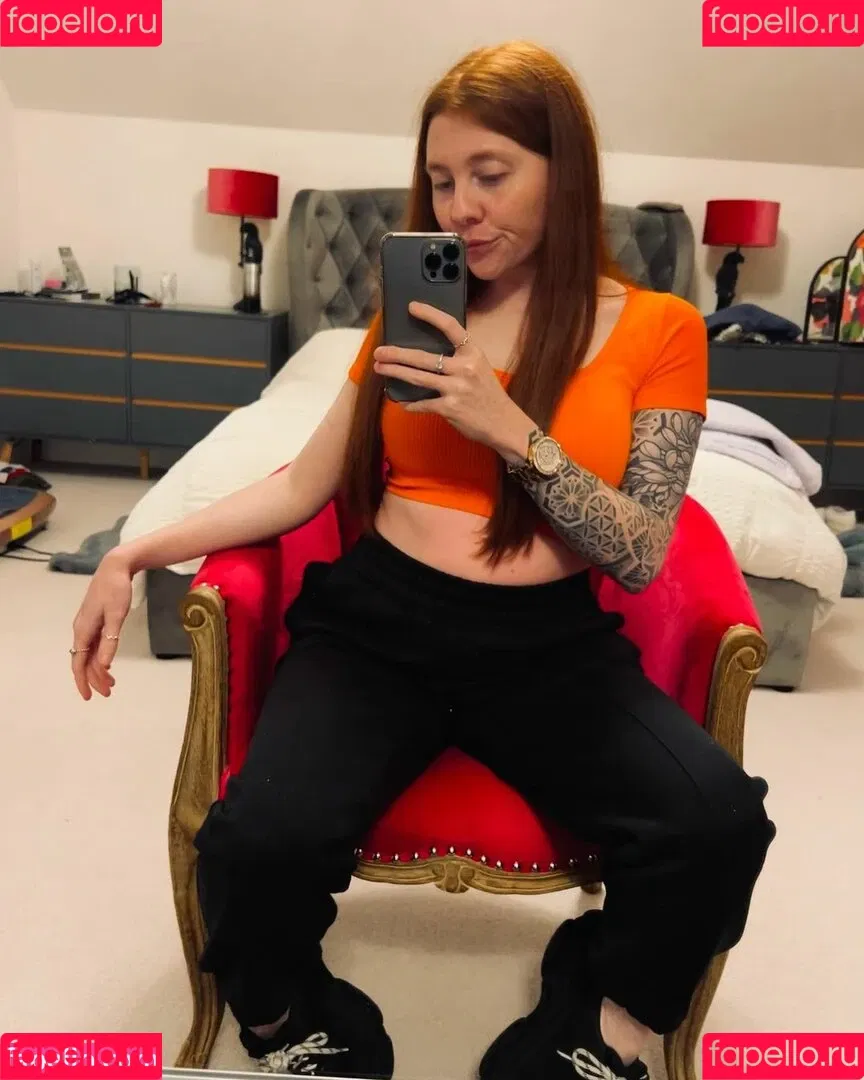 Molly Capper Onlyfans Photo Gallery 