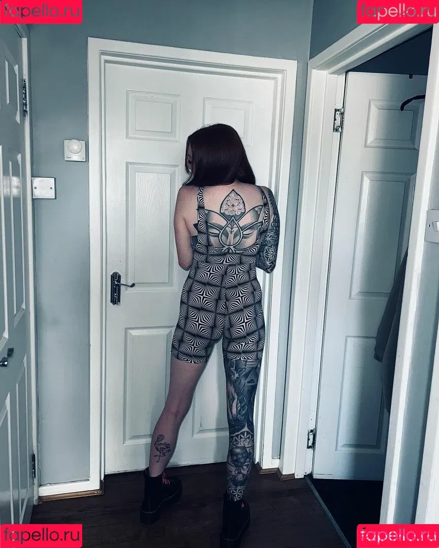 Molly Capper Onlyfans Photo Gallery 